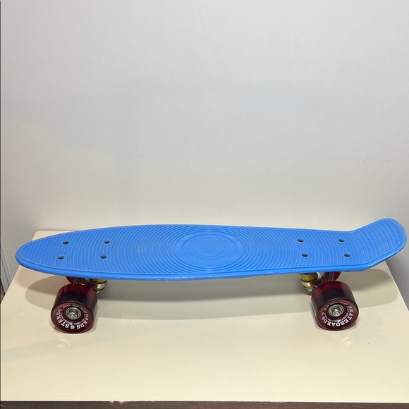 Blue with Red Wheels Stereo Vinyl Mini Cruiser by Stereo Skateboard Company - Picture 1 of 9